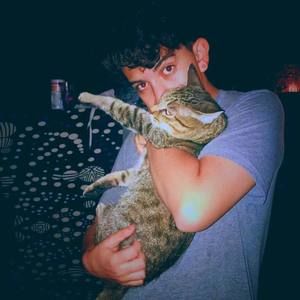 Meet your Posher, Cris